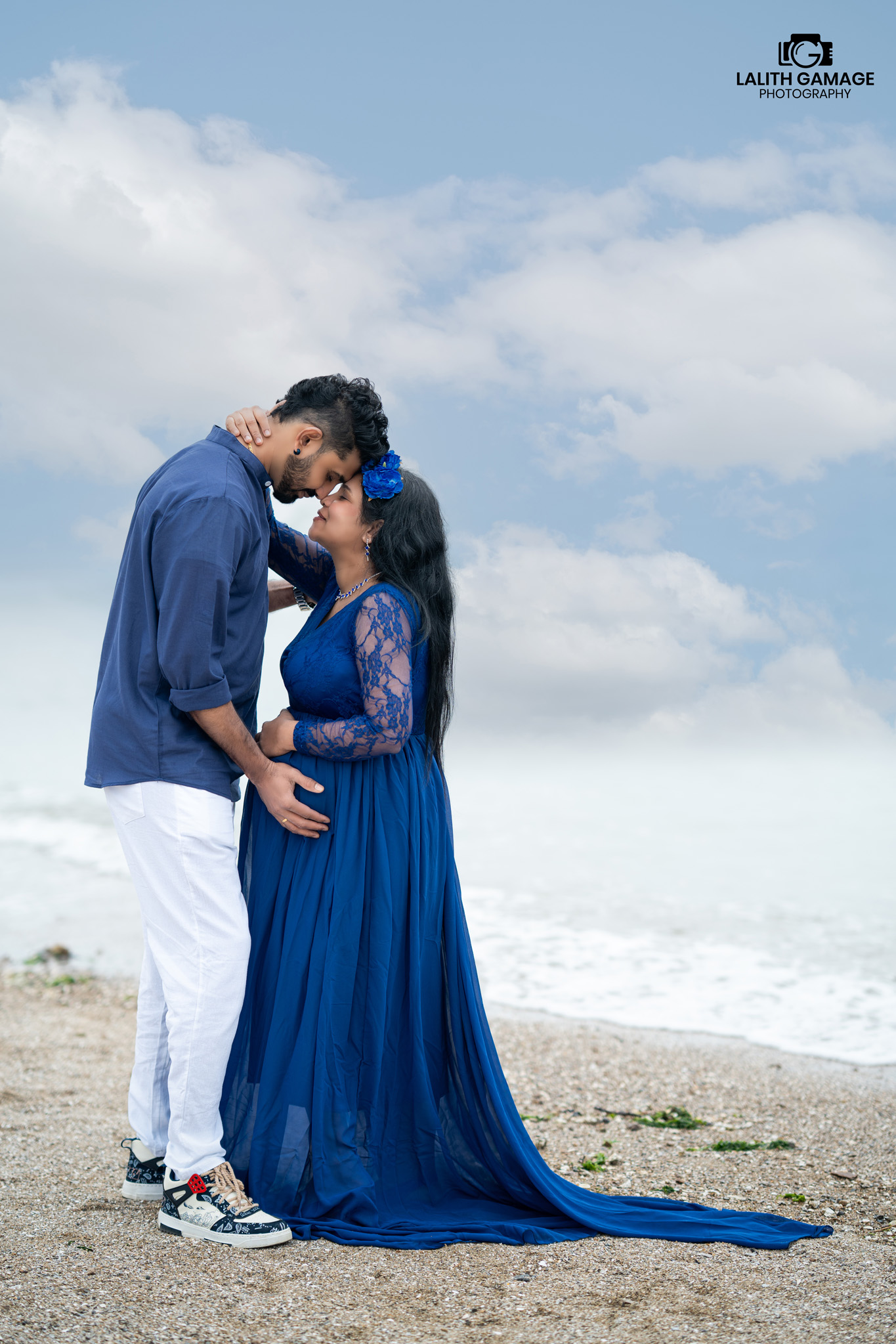 Pregnancy Shoot 01 photograph 10
