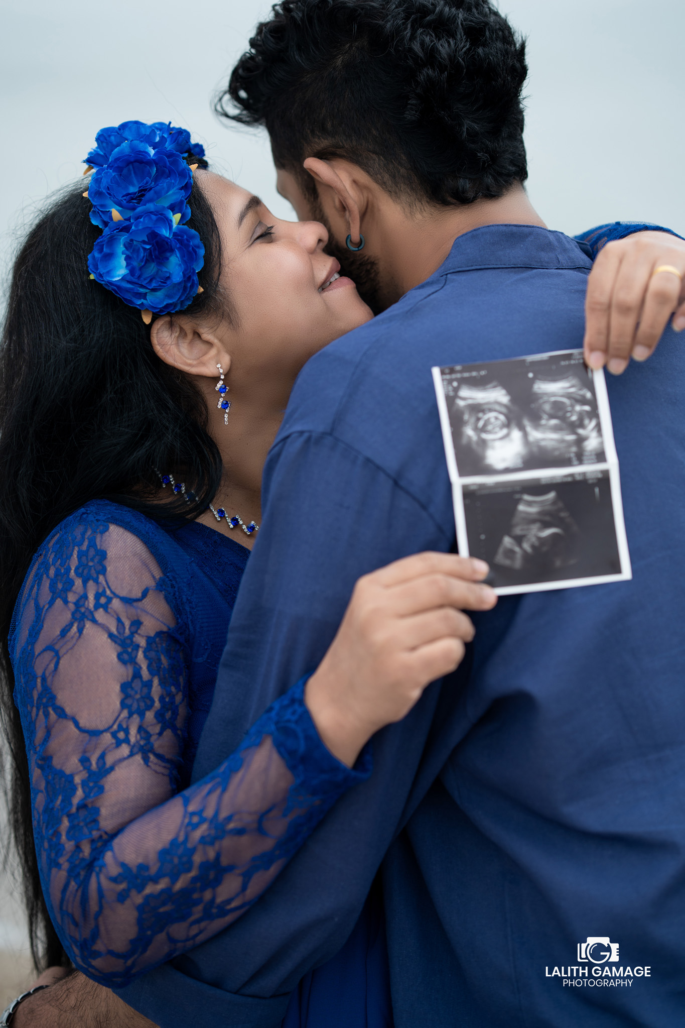 Pregnancy Shoot 01 photograph 16