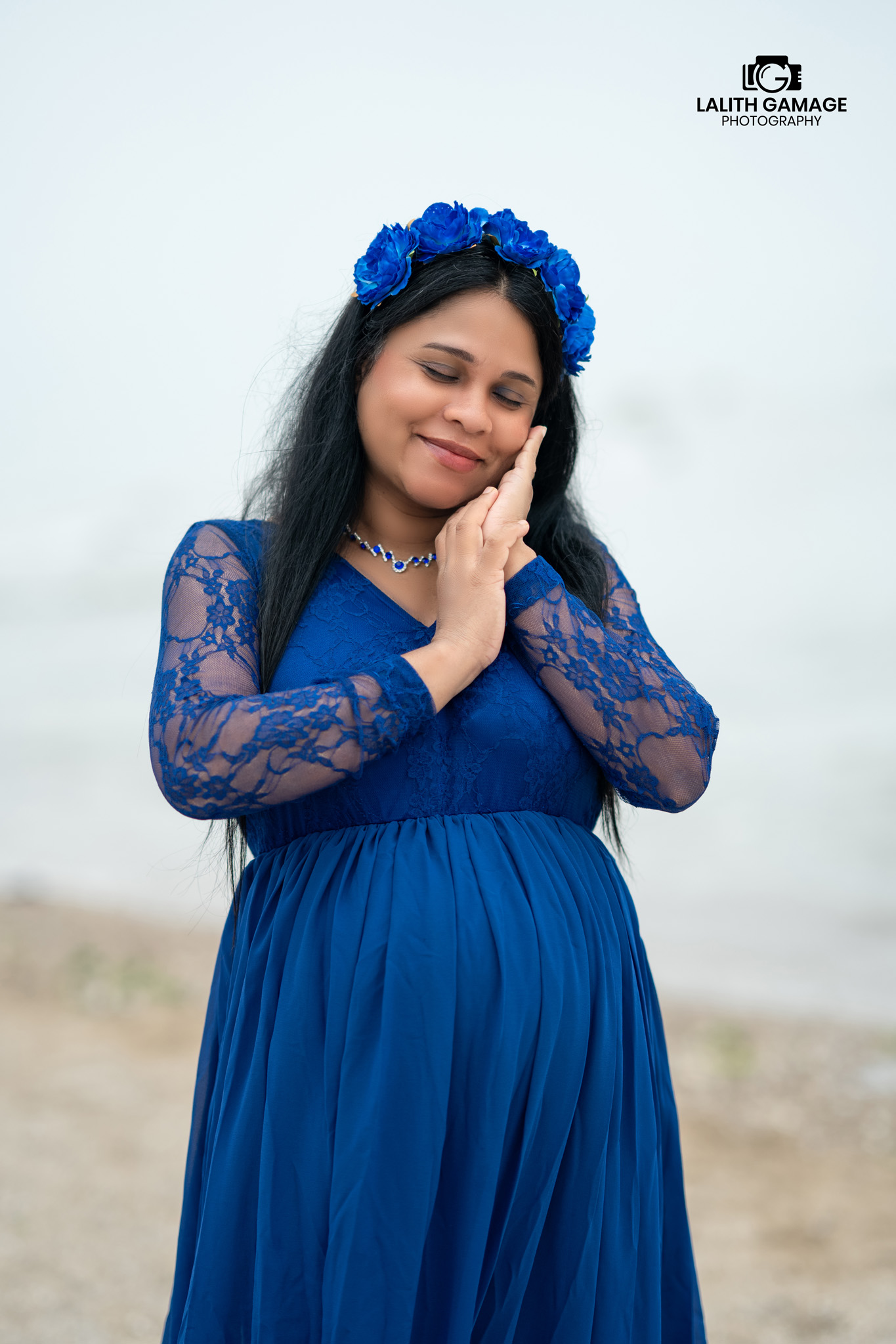 Pregnancy Shoot 01 photograph 5